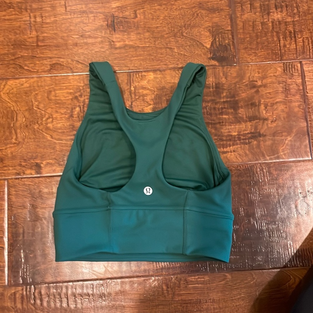 Lululemon Athletica Wunder Train High Neck Longline Bra, green. Size 2
⁩